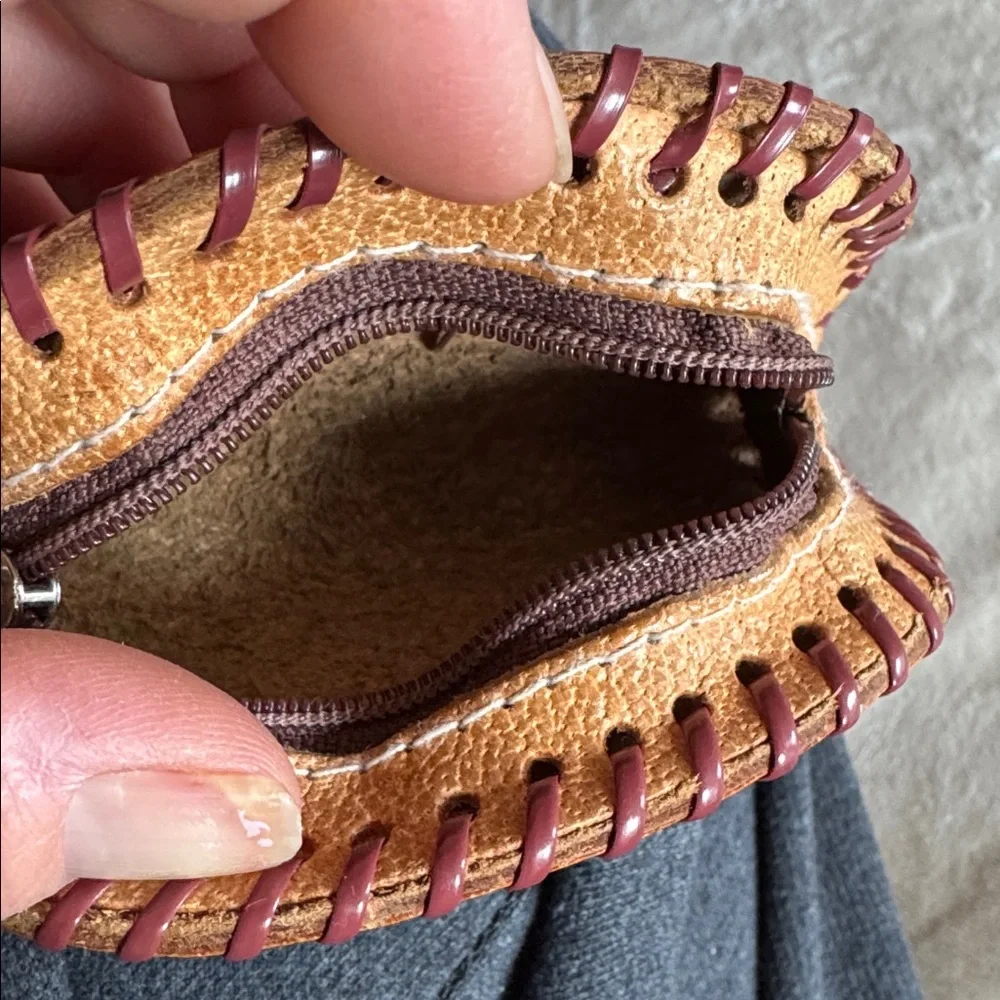 Vintage Handmade Leather Souvenir Coin Purse